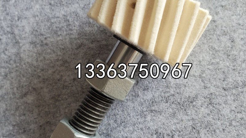 在选择进口工业轴承时，我们需要关注以下核心技术参数：
